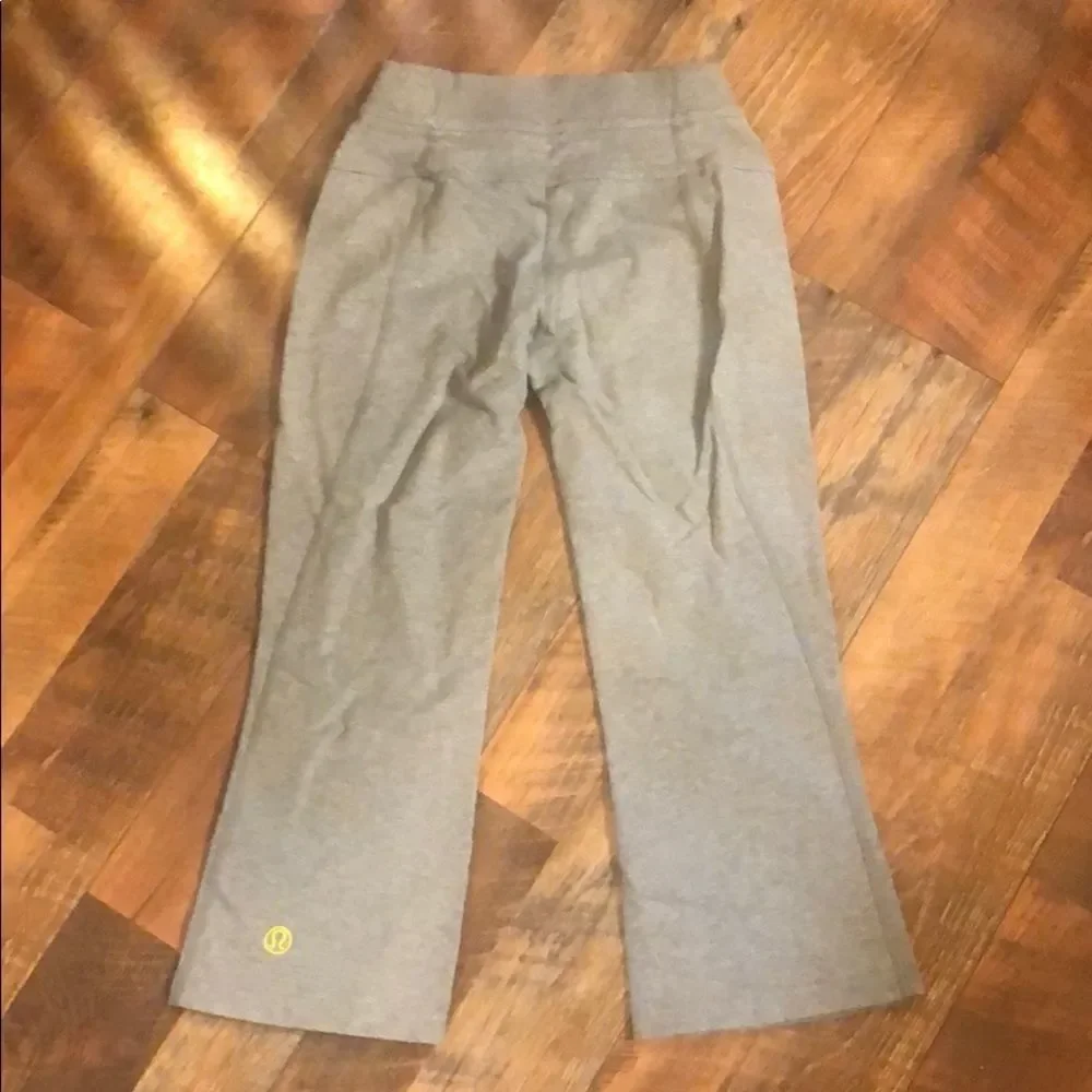 Lululemon Groove Pant Crop Size 4 (1921) - Picture 2 of 5
